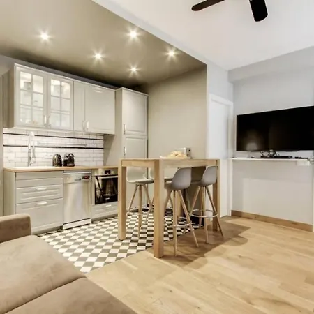 Nice Design Apt Near Bastille Апартаменты Париж